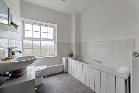 4 bedroom terraced house for sale, Hamilton Circle, Hamilton, Leicester