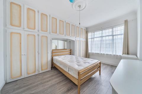 4 bedroom terraced house for sale, Tottenhall Road, London