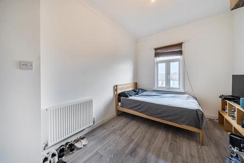4 bedroom terraced house for sale, Tottenhall Road, London