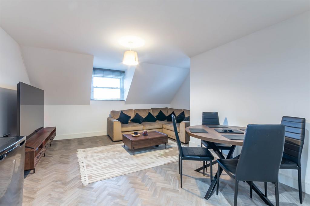 Lounge Diner / Kitchen