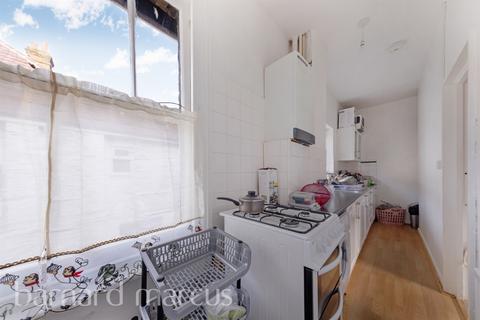 undefined, Mitcham Park, Mitcham
