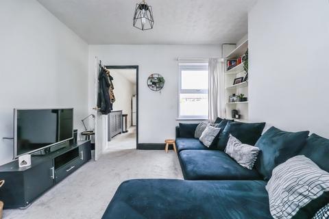 2 bedroom terraced house for sale, The Triangle, Ilkeston