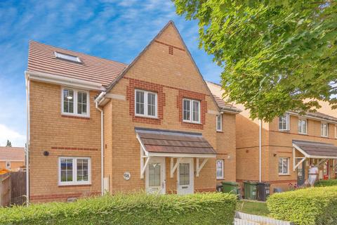 4 bedroom semi-detached house for sale, Jubilee Avenue, Portsmouth