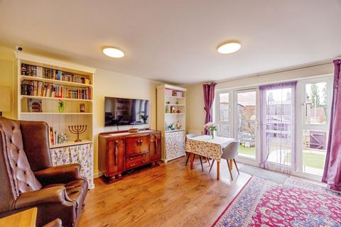 4 bedroom semi-detached house for sale, Jubilee Avenue, Portsmouth