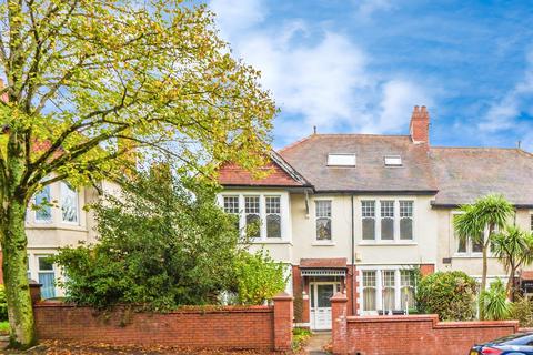 3 bedroom flat for sale, Pen-Y-Lan Road, Penylan, Cardiff