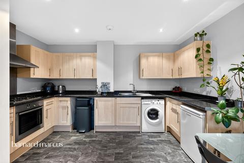 2 bedroom flat for sale, Rye Lane, London