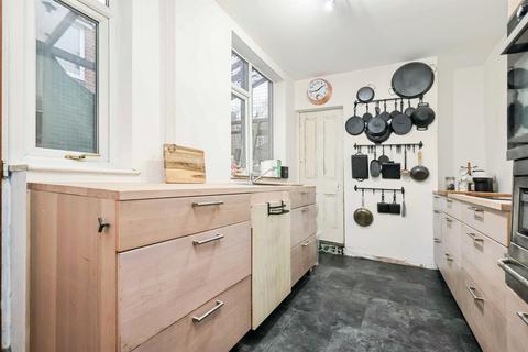 3 bedroom terraced house for sale, Fenton Street, BRIERLEY HILL