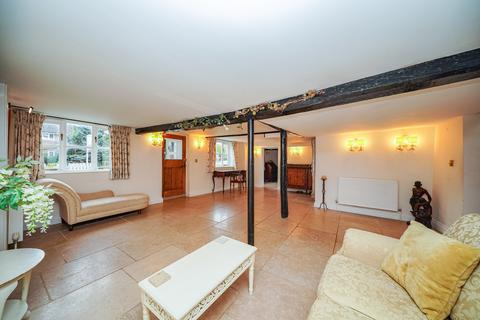 5 bedroom end of terrace house for sale, Station Road, Long Marston, Tring