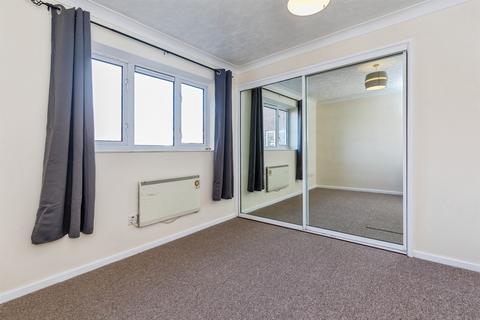 undefined, Findlay Close, Rainham