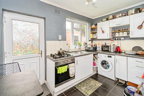 2 bedroom maisonette for sale, Bursledon Road, Southampton