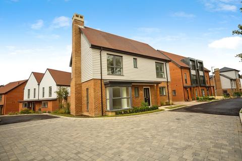 4 bedroom detached house for sale, Chilmington Rise, Great Chart, Ashford