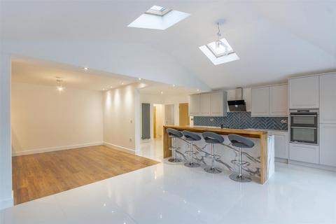 undefined, Hillsway Crescent, Mansfield
