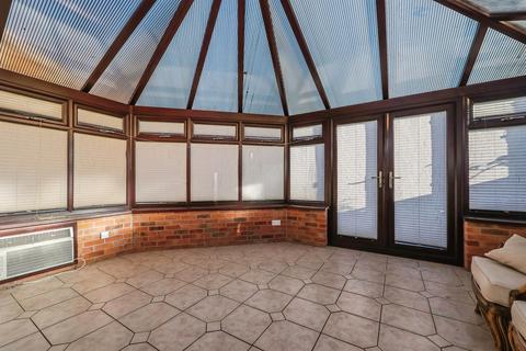 3 bedroom semi-detached house for sale, Nuthall Circle, Ilkeston