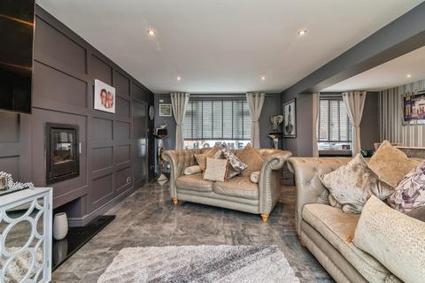 undefined, Naylor Avenue, Gotham, Nottingham