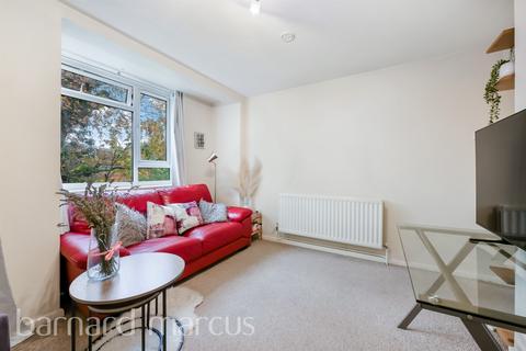 1 bedroom flat for sale, Tildesley Road, London