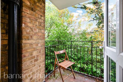 1 bedroom flat for sale, Tildesley Road, London