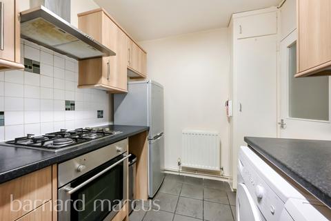 1 bedroom flat for sale, Tildesley Road, London