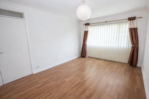 2 bedroom flat for sale, Dilston Close, Tyne and Wear NE38