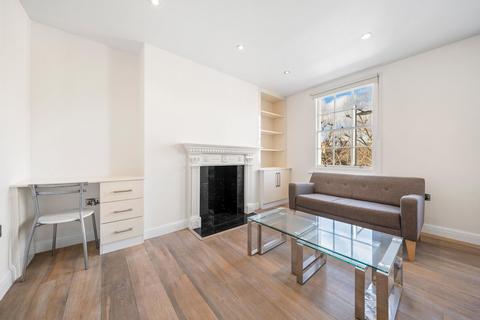 Studio to rent, King's Road, Chelsea