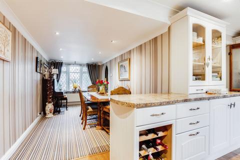 5 bedroom detached house for sale, Ashdene Drive, Crofton, Wakefield