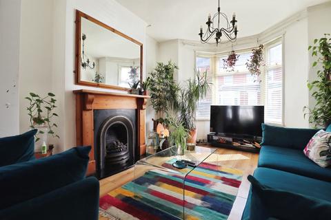 3 bedroom terraced house for sale, Evelyn Street, Barry