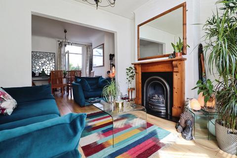3 bedroom terraced house for sale, Evelyn Street, Barry