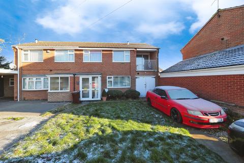 4 bedroom semi-detached house for sale, Christie Drive, Loughborough