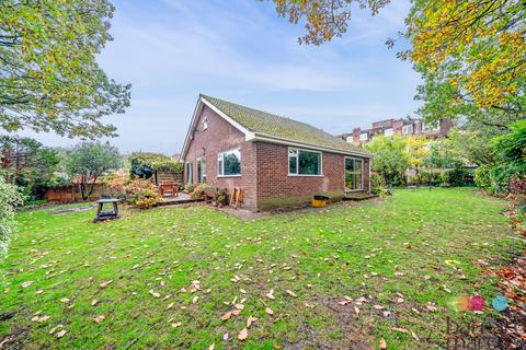 3 bedroom detached house for sale, Friern Park, London