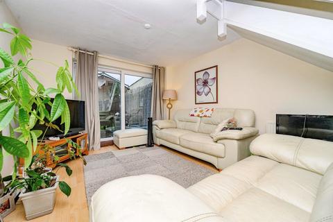 3 bedroom end of terrace house for sale, Kimpton Close, HEMEL HEMPSTEAD