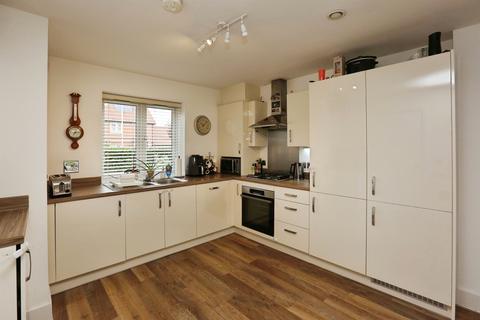 undefined, Sandy Hill Close, Waltham Chase, SOUTHAMPTON