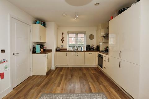 undefined, Sandy Hill Close, Waltham Chase, SOUTHAMPTON