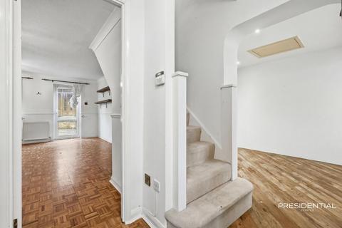 undefined, Owen Gardens, Woodford Green IG8