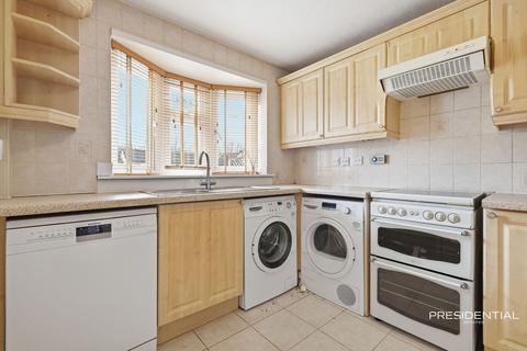 undefined, Owen Gardens, Woodford Green IG8