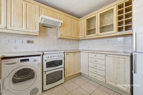 undefined, Owen Gardens, Woodford Green IG8