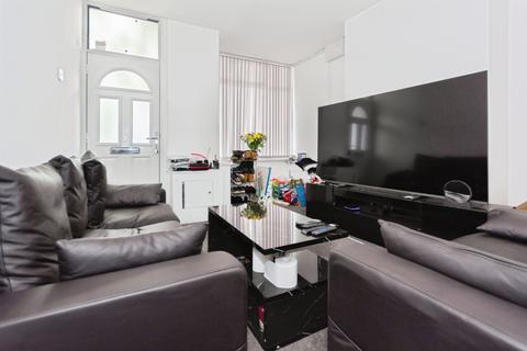 3 bedroom terraced house for sale, Kitchener Road, Selly Park, BIRMINGHAM