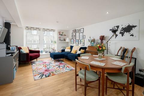 Hermand Crescent, Edinburgh EH11