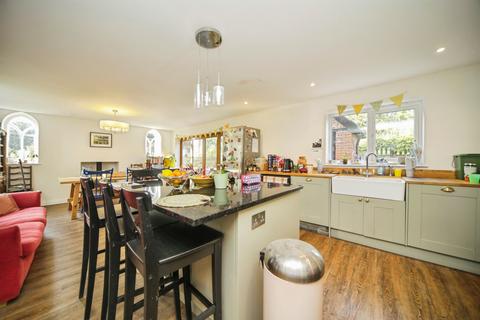 undefined, Main Road, Woodbridge