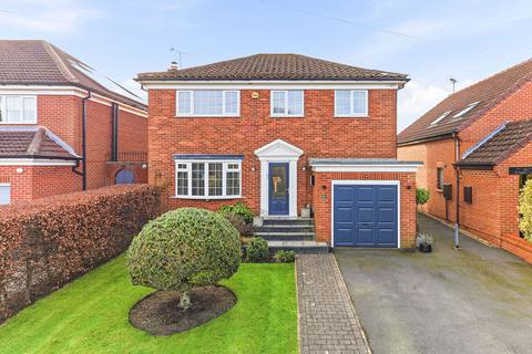 4 bedroom detached house for sale, Woodland Park, Leeds LS26