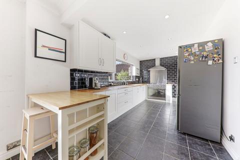 4 bedroom detached house for sale, Woodland Park, Leeds LS26