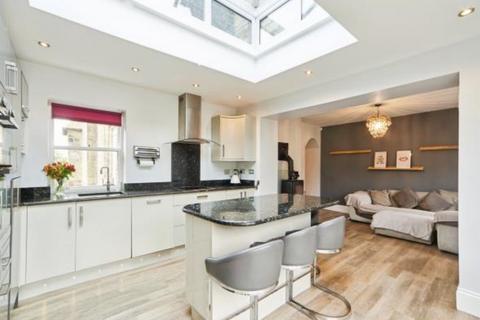 5 bedroom semi-detached house for sale, Haworth Road, Bradford BD13