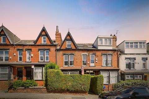 undefined, Headingley Avenue, Leeds