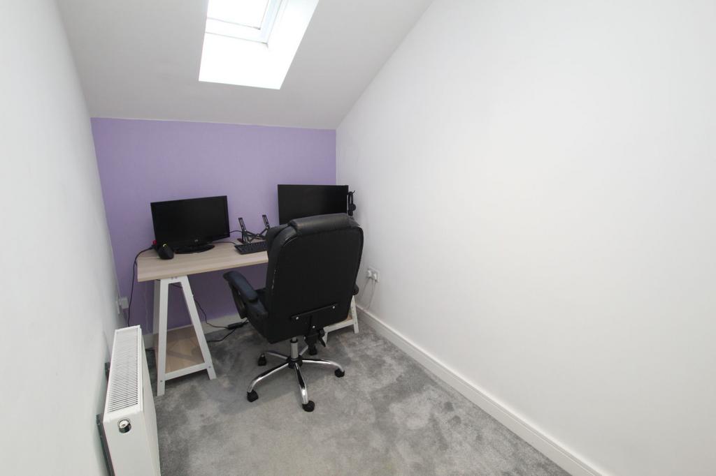 Dressing Room / Home Office