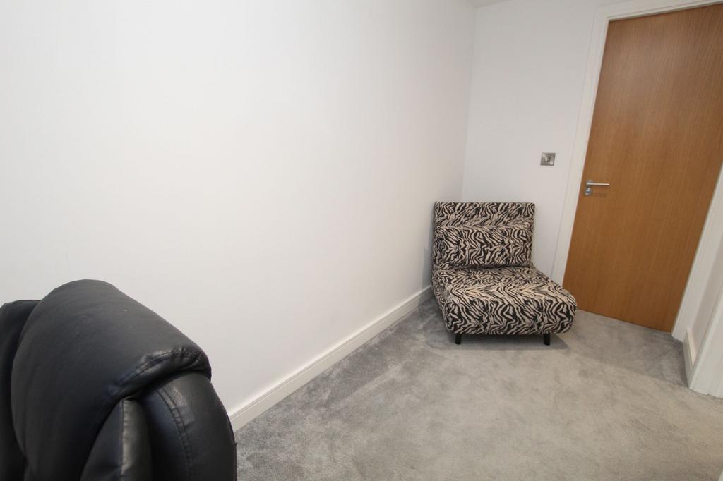 Dressing Room / Home Office