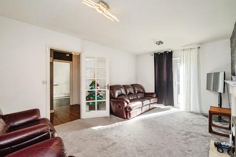 3 bedroom semi-detached house for sale, Horsley Drive, Gorleston, Great Yarmouth