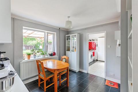 undefined, Chelveston Drive, Corby
