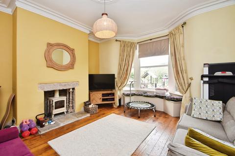 4 bedroom terraced house for sale, Sleningford Terrace, Bingley BD16