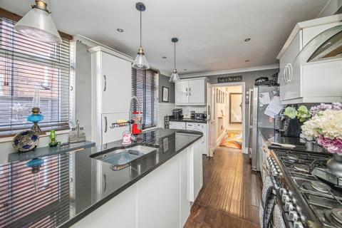 3 bedroom terraced house for sale, Woodbridge Road, Ipswich