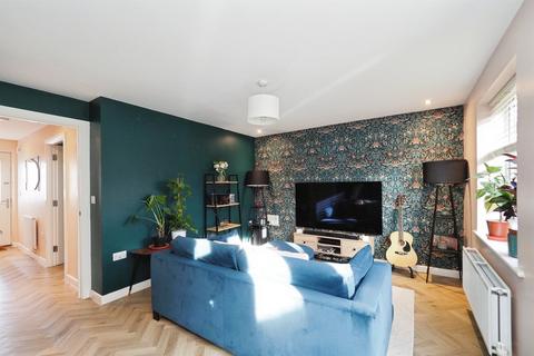 4 bedroom townhouse for sale, Lindhurst Way West, Mansfield