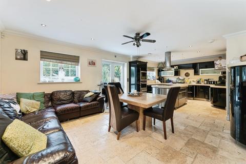 5 bedroom detached house for sale, Creek Road, MARCH
