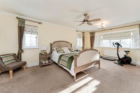 5 bedroom detached house for sale, Creek Road, MARCH